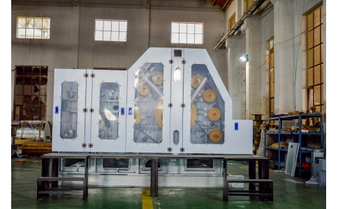 噴膠棉生產(chǎn)線(xiàn)